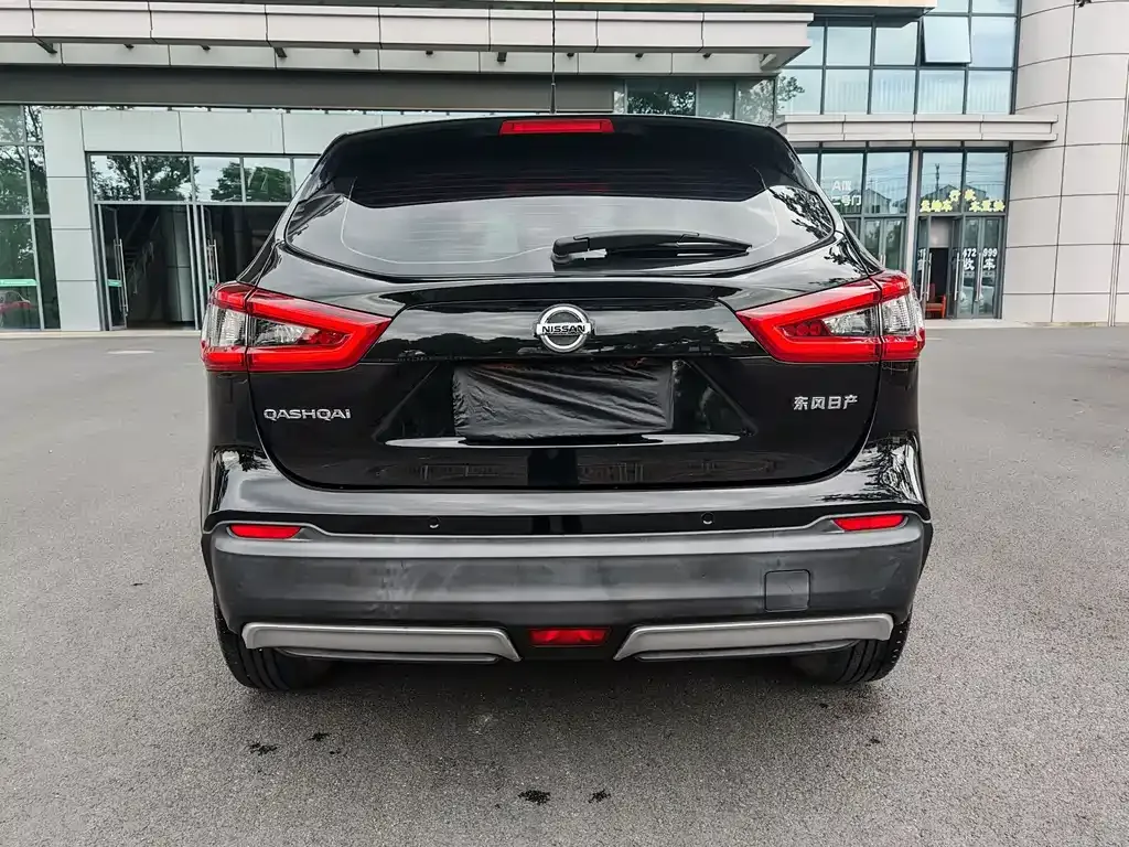 Nissan Qashqai — фото 4
