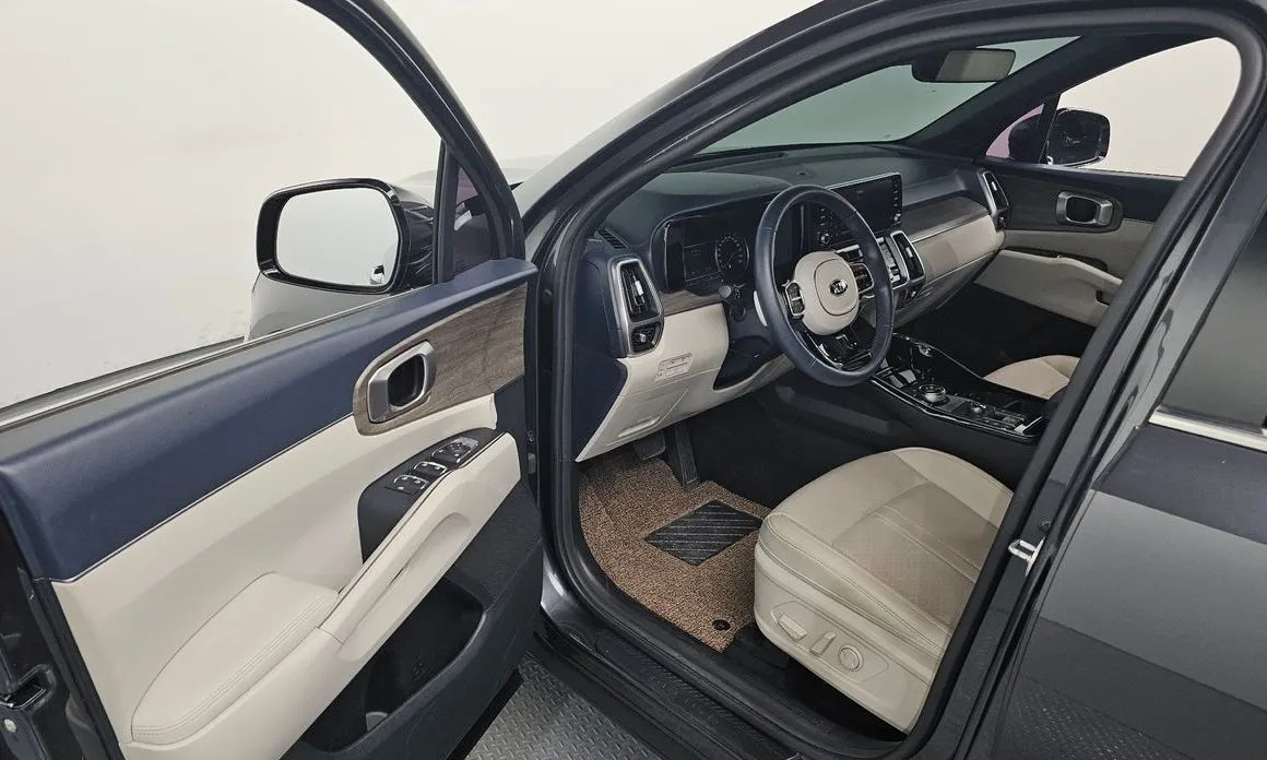 Kia Sorento — фото 5