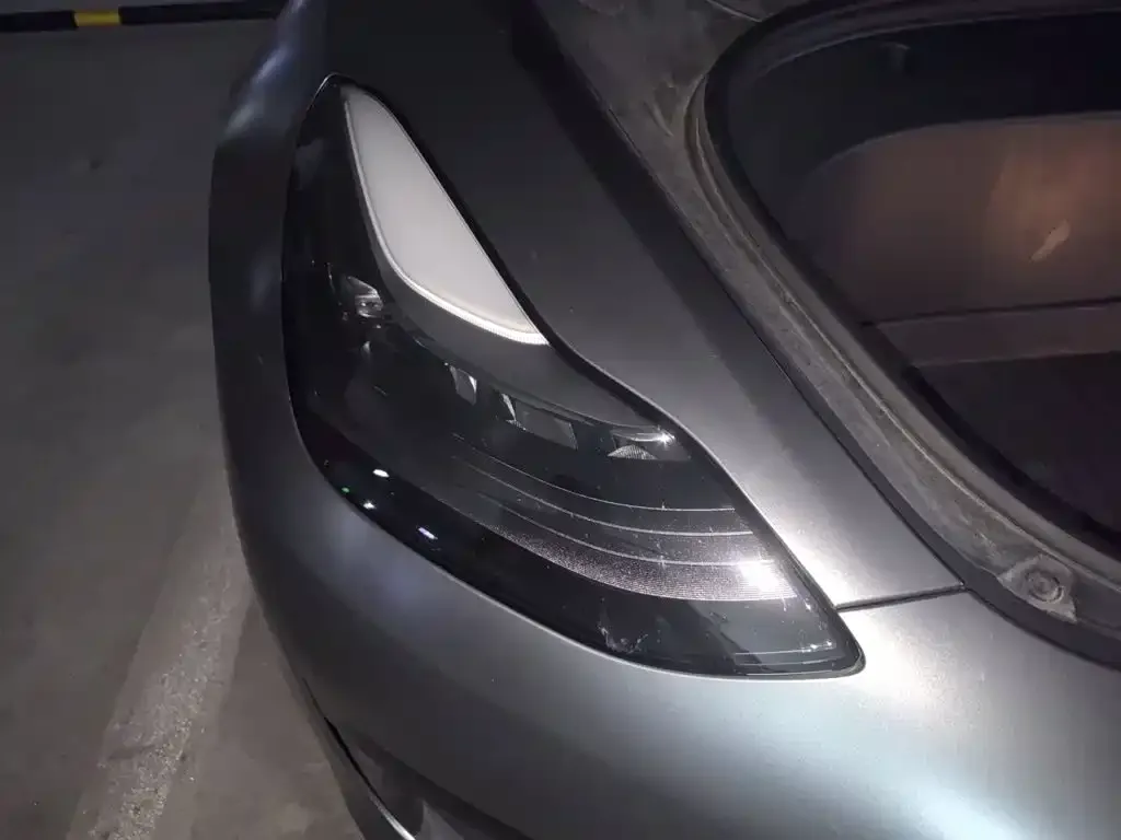 Tesla Model 3 — фото 2