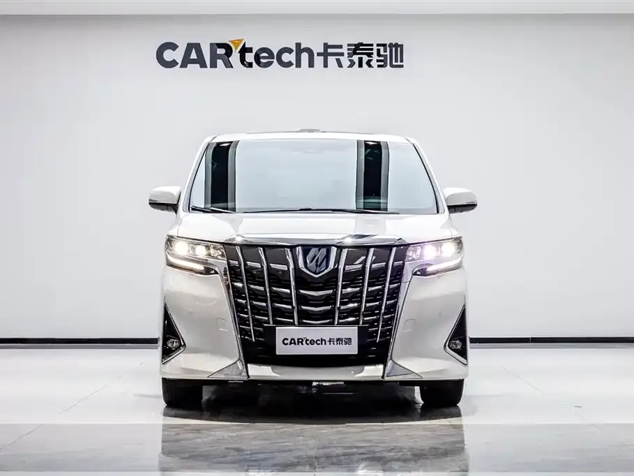 Toyota Alphard — фото 8