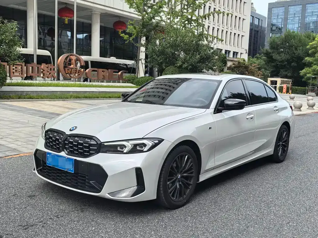 BMW 3 Series — фото 1