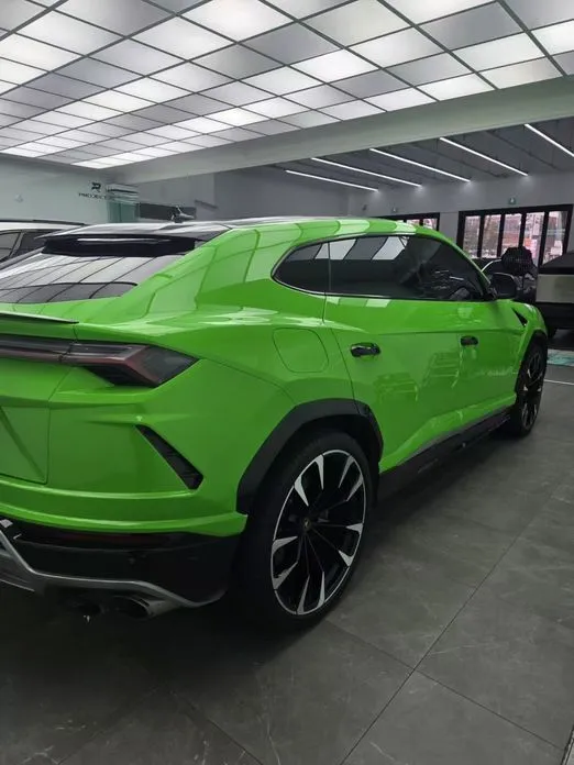 Lamborghini Urus — фото 6