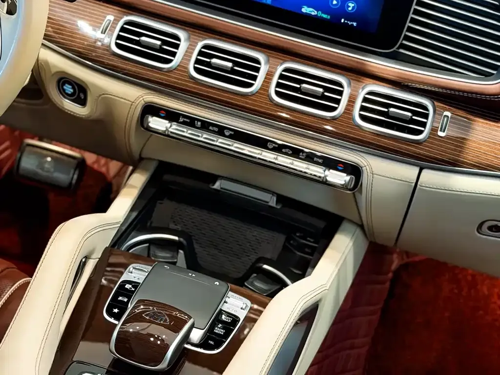 Mercedes-Benz GLS — фото 7