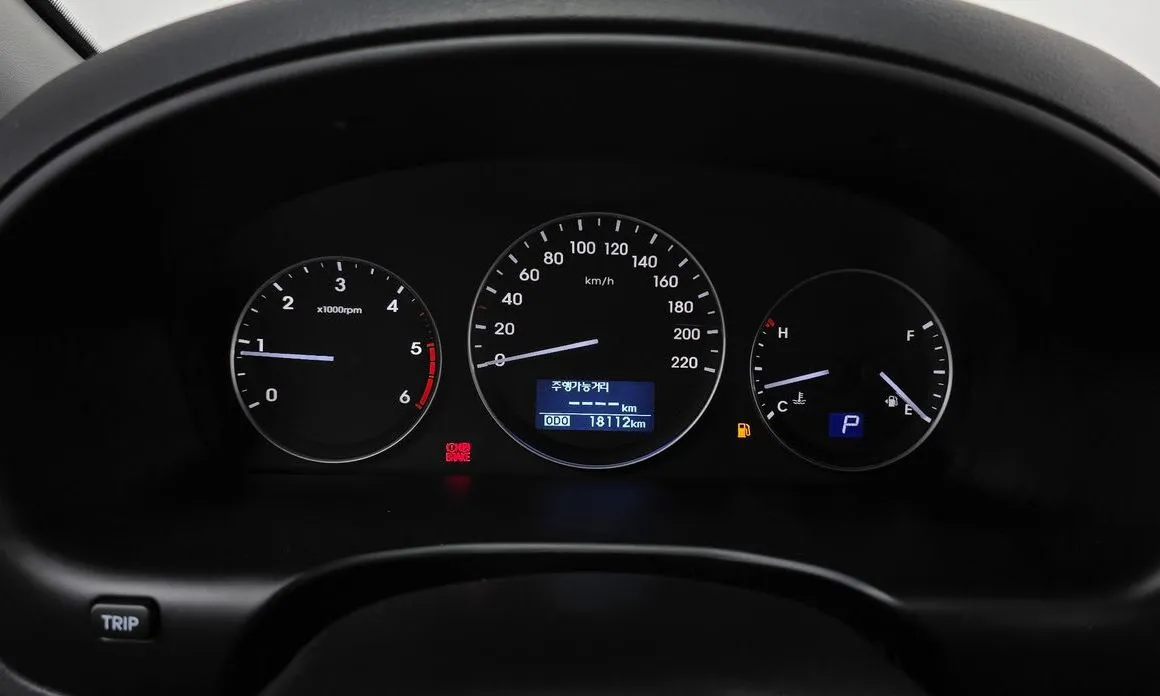 Hyundai Starex — фото 2
