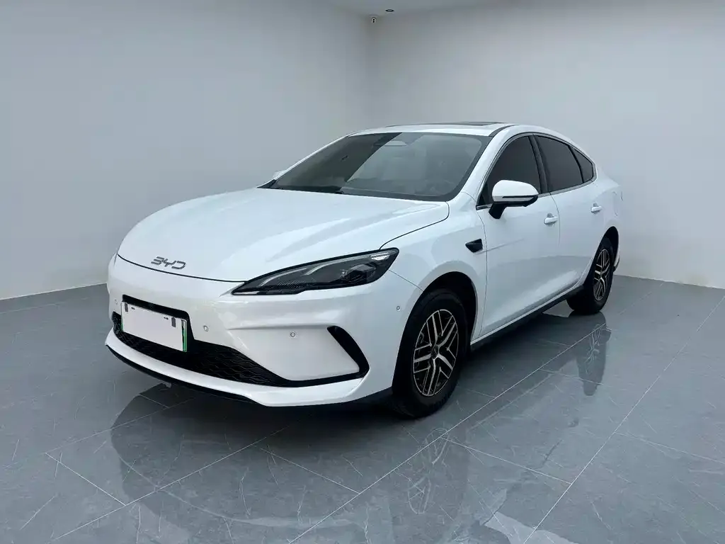 BYD Seal 05 DM-i — фото 1