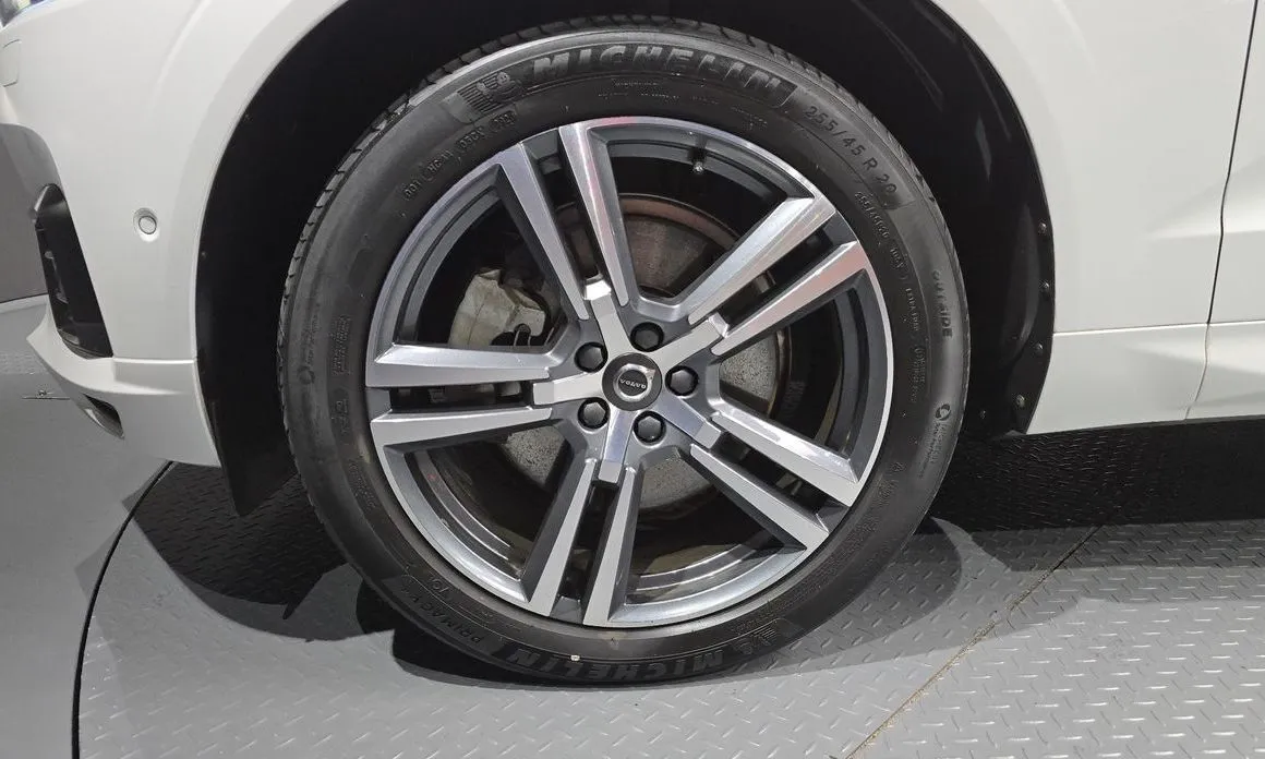 Volvo XC60 2021 из KR, фото 7
