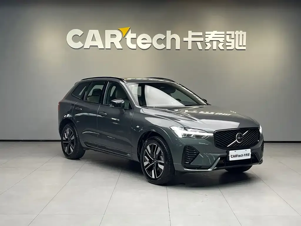 Volvo XC60 — фото 6