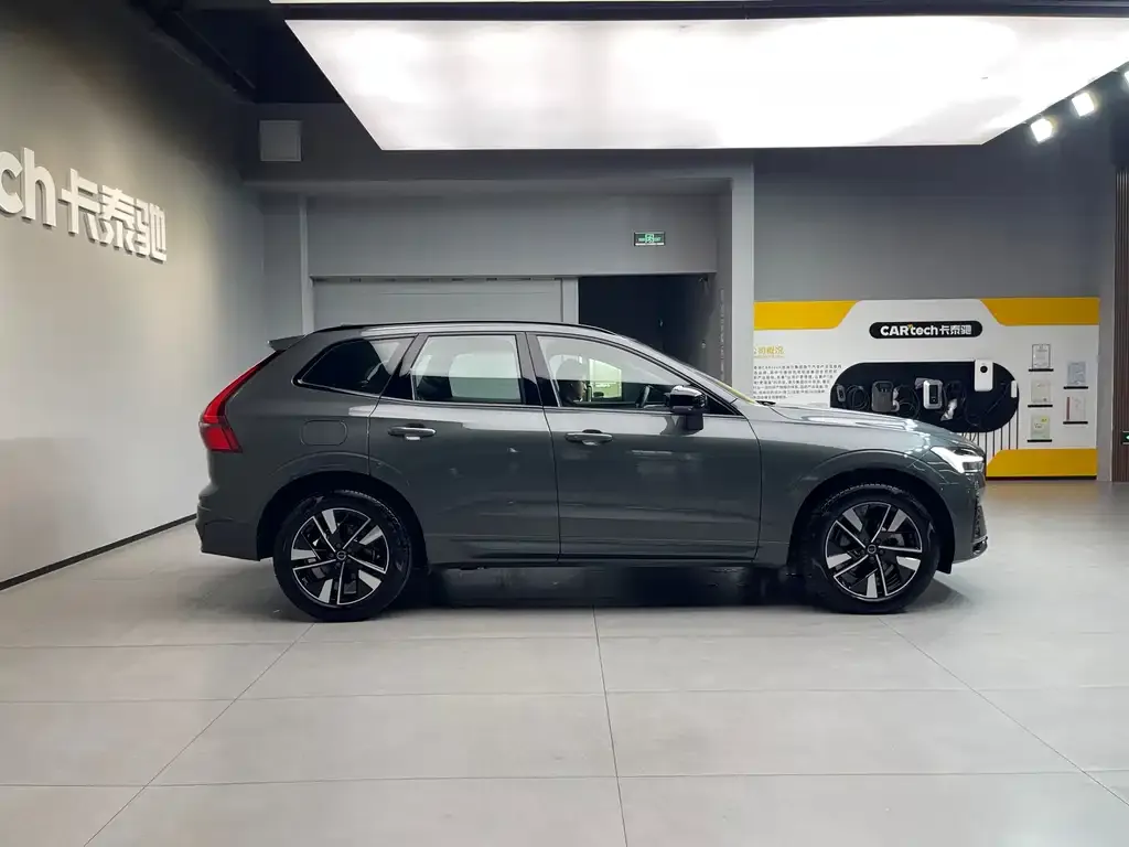 Volvo XC60 — фото 4
