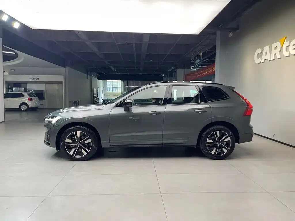 Volvo XC60 — фото 5