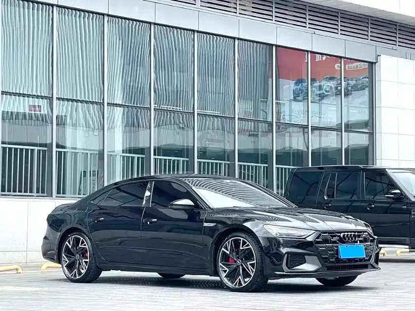 Audi A7L — фото 10