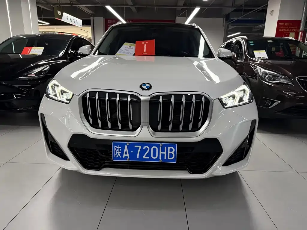 BMW X1 — фото 10