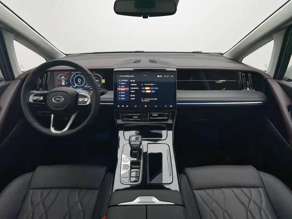 GAC Motor Trumpchi M8 — фото 7