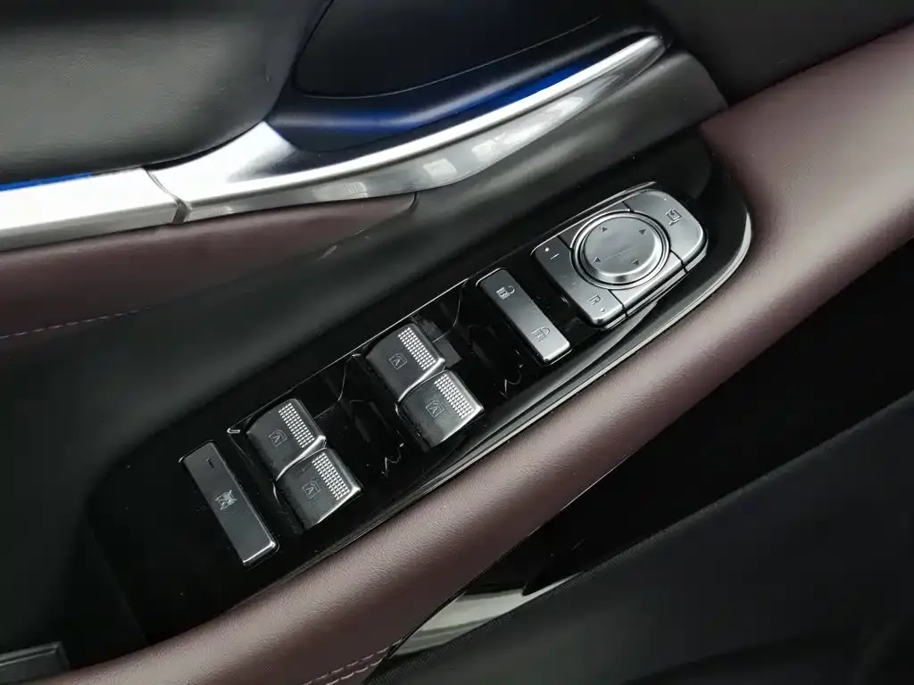 GAC Motor Trumpchi M8 — фото 8