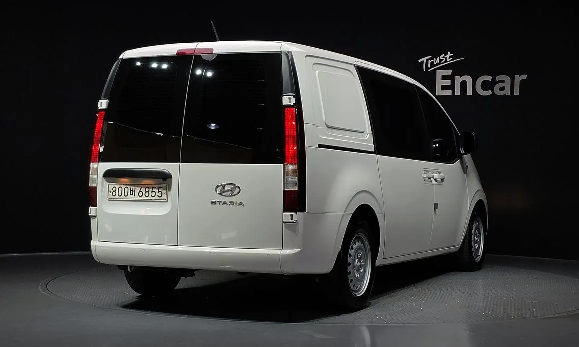 Hyundai Staria — фото 6