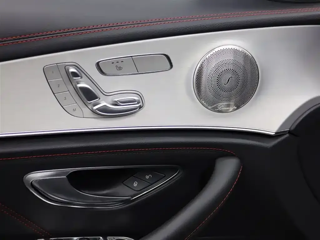 Mercedes-Benz E-Class AMG — фото 5