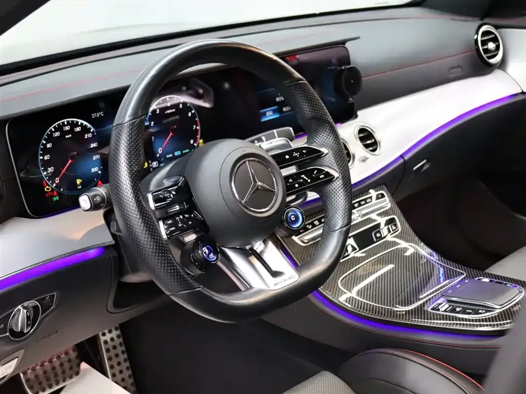 Mercedes-Benz E-Class AMG — фото 10