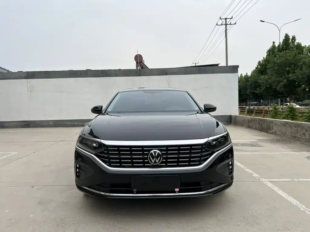 Volkswagen Passat — фото 10