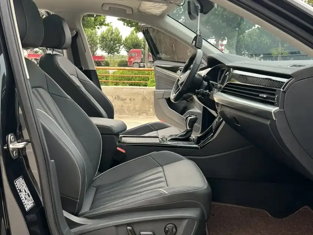 Volkswagen Passat — фото 5