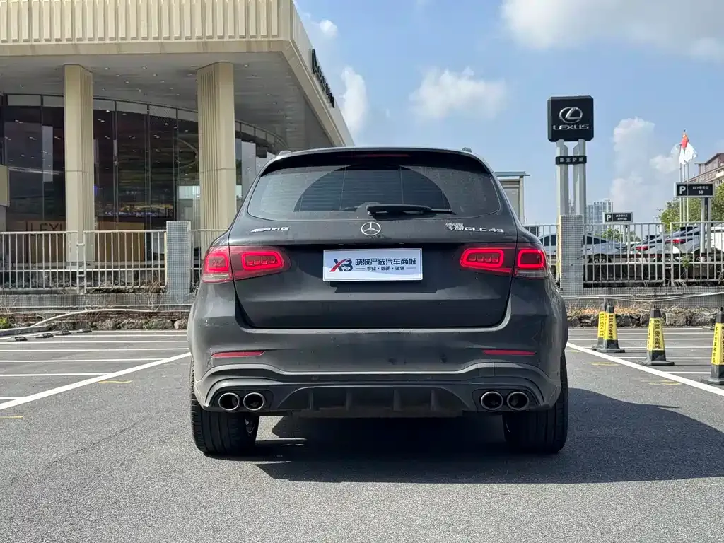 Mercedes-Benz GLC AMG — фото 5