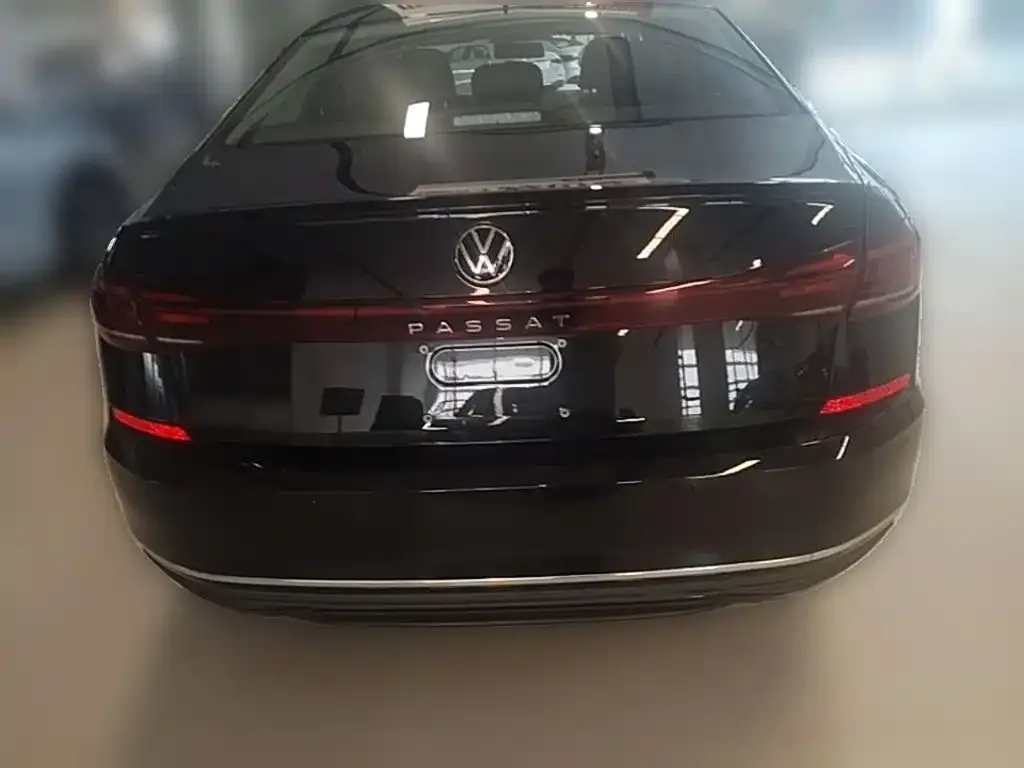 Volkswagen Passat — фото 7