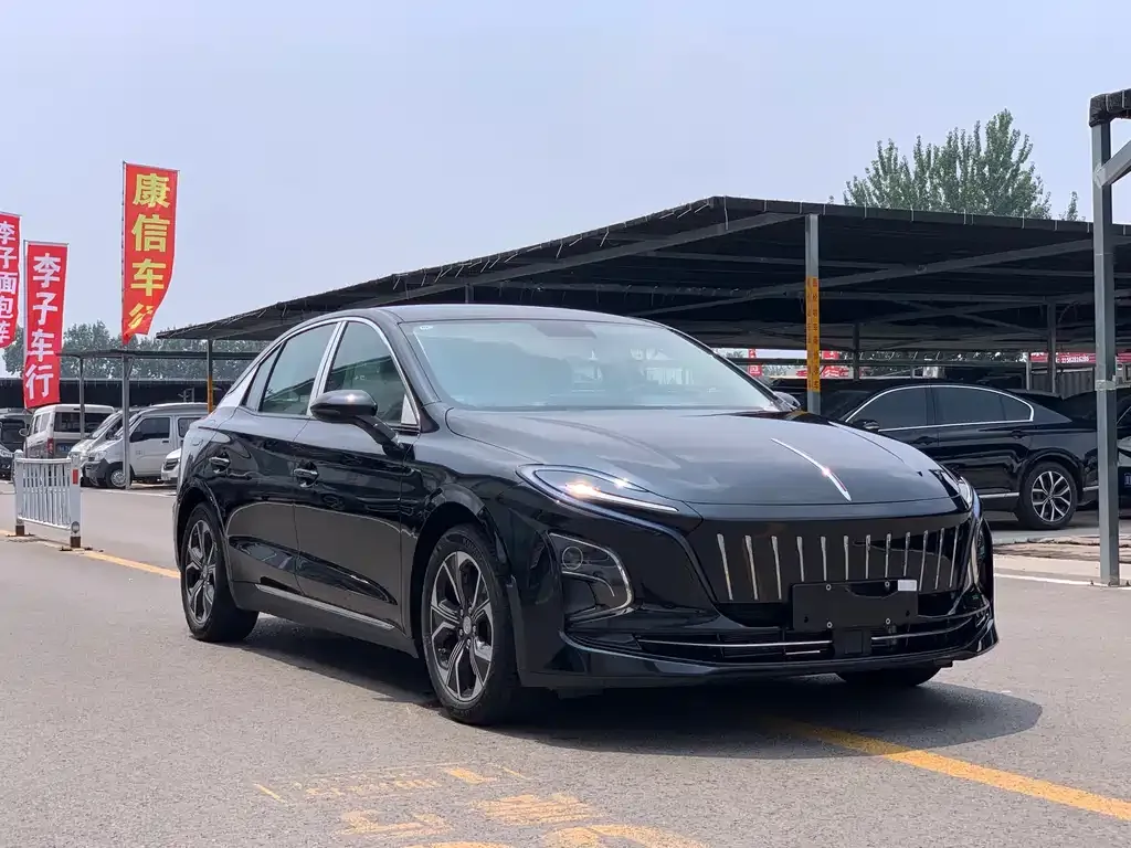 Hongqi E-QM5 — фото 10
