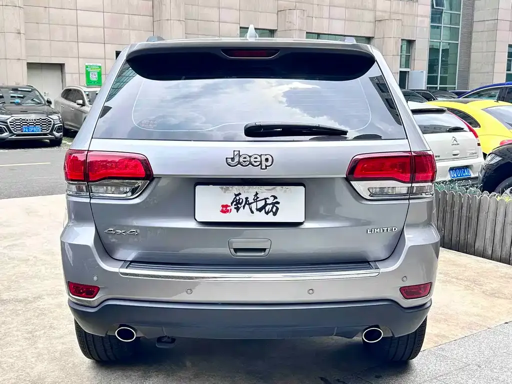 Jeep Grand Cherokee (Import) 2022 из CN, фото 2