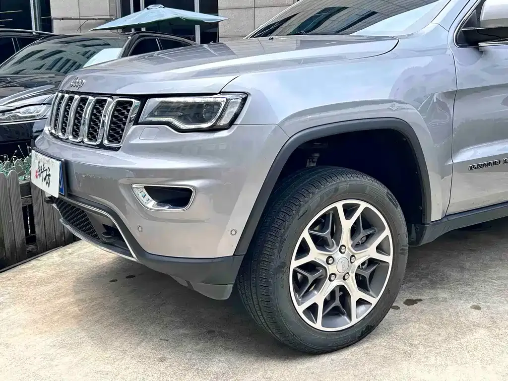 Jeep Grand Cherokee (Import) 2022 из CN, фото 4
