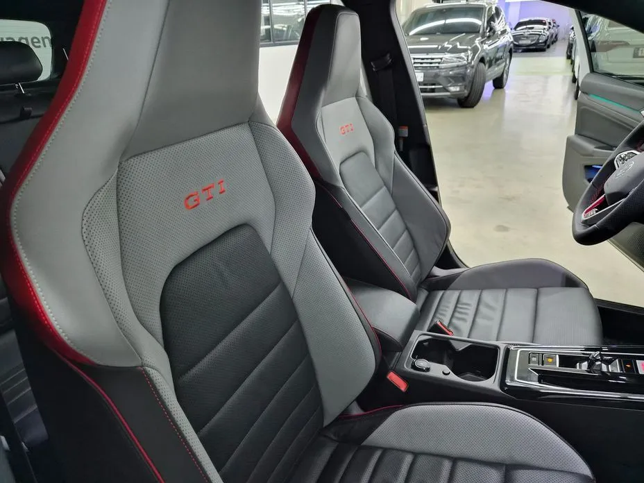 Volkswagen Golf 2024 из KR, фото 4