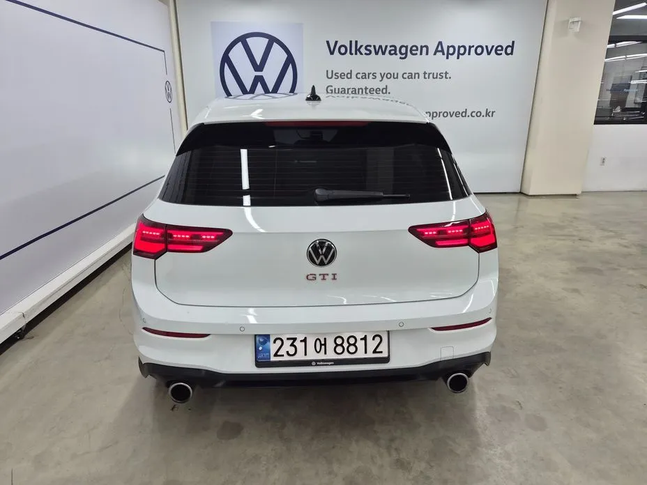 Volkswagen Golf 2024 из KR, фото 2
