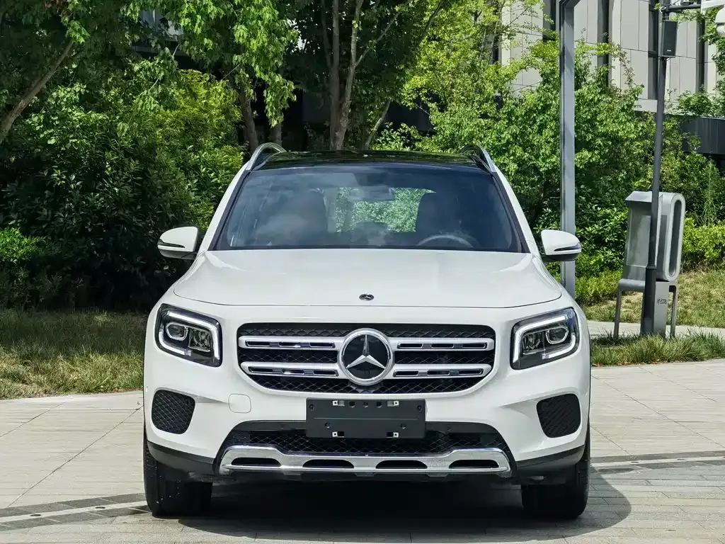 Mercedes-Benz GLB — фото 10