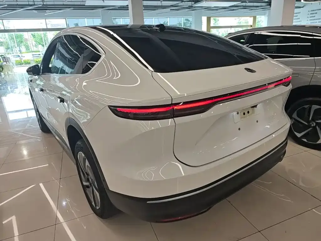 NIO EC7 — фото 6