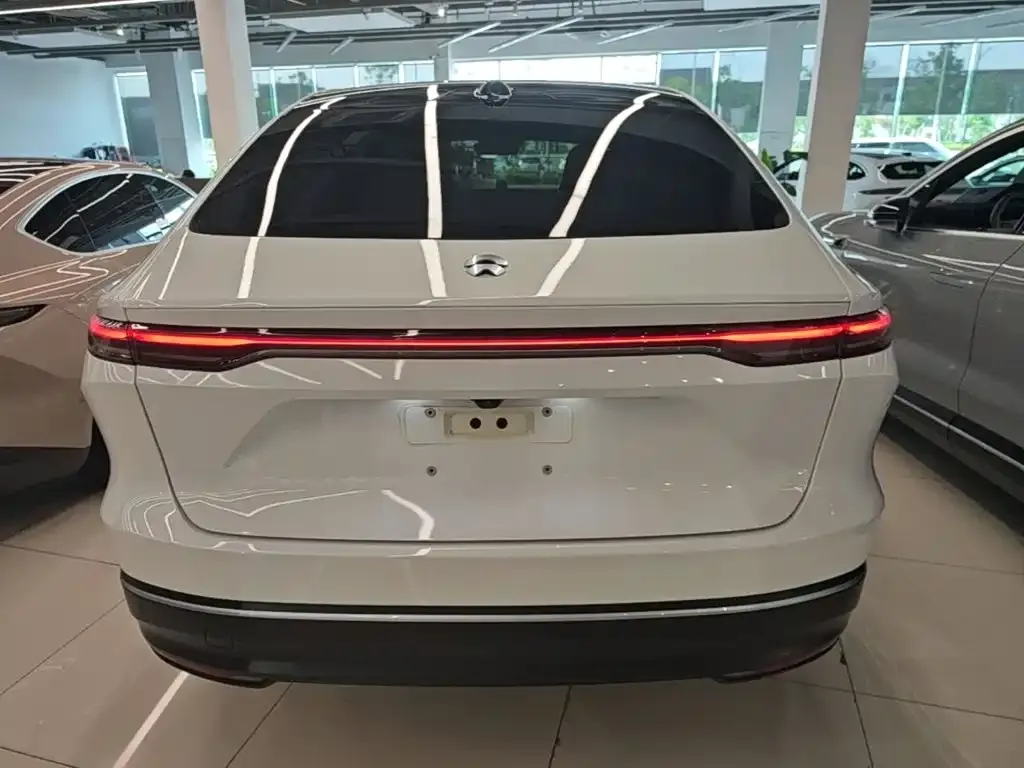 NIO EC7 — фото 8