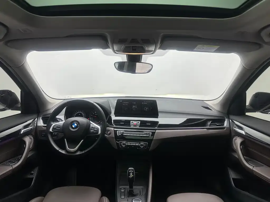 BMW X1 — фото 10
