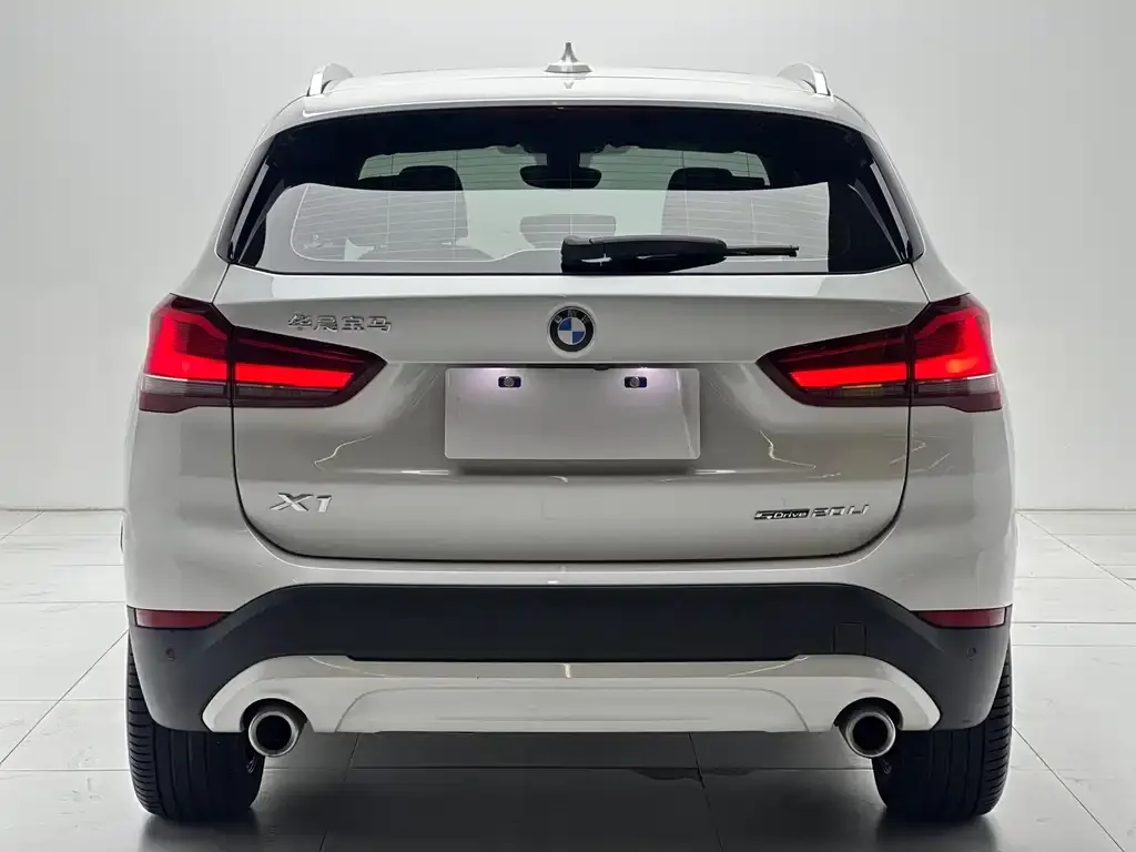 BMW X1 — фото 3