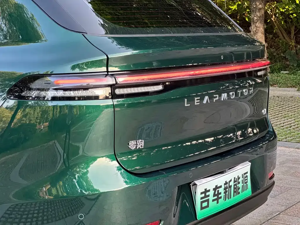 Leapmotor C10 — фото 2