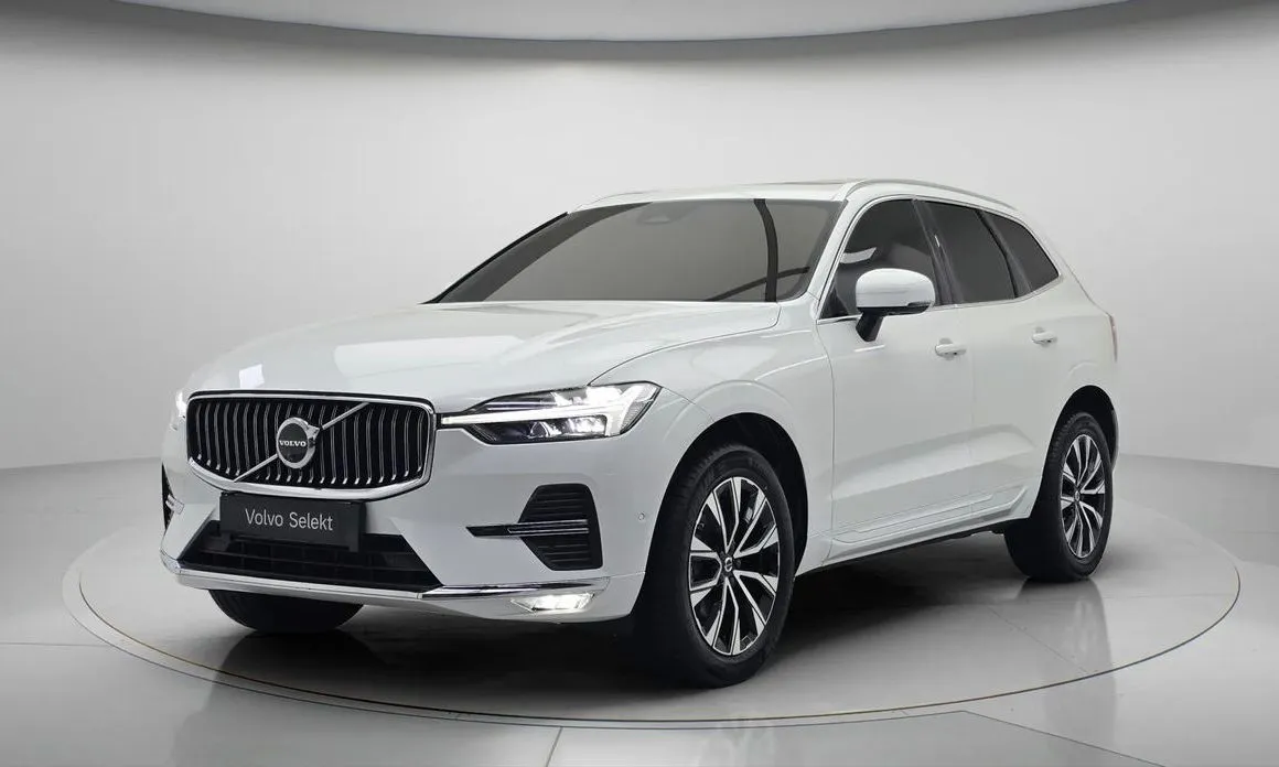 Volvo XC60 — фото 1