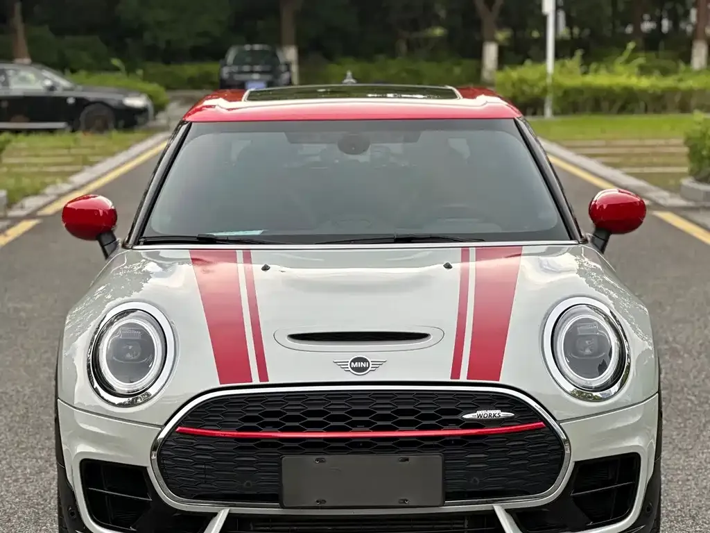 MINI Clubman JCW — фото 6