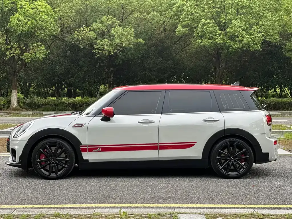 MINI Clubman JCW — фото 8