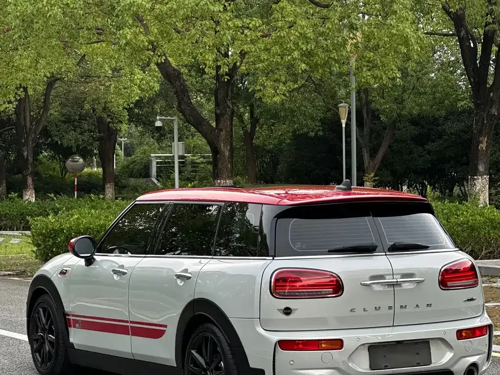 MINI Clubman JCW — фото 9