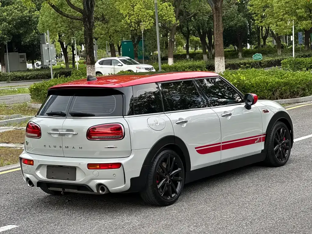 MINI Clubman JCW — фото 10