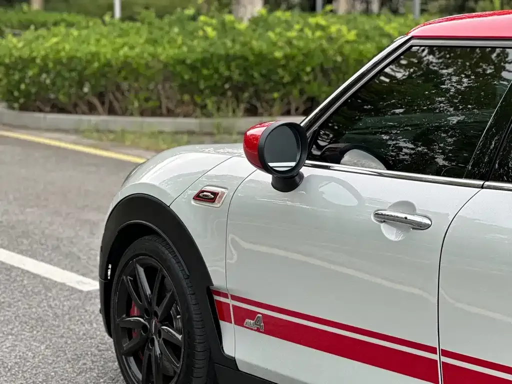 MINI Clubman JCW — фото 7