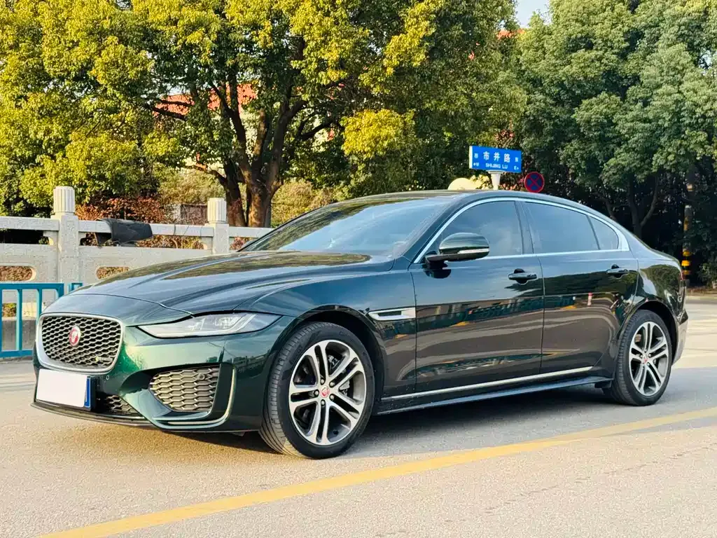Jaguar XEL — фото 1