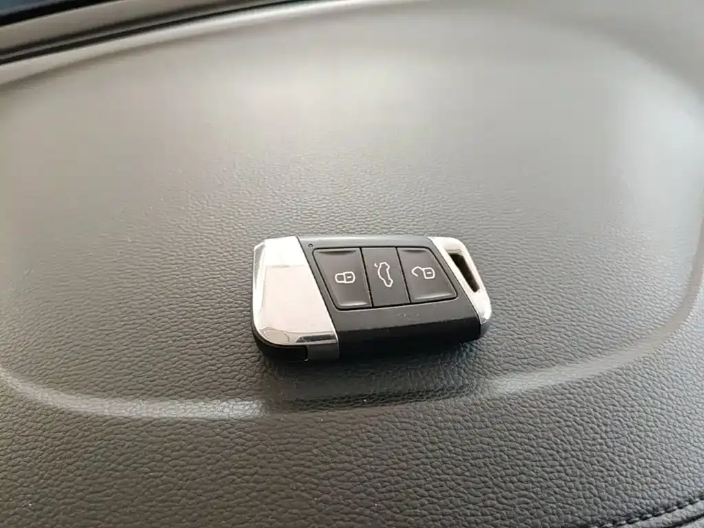 Volkswagen 帕萨特插电混动 — фото 8