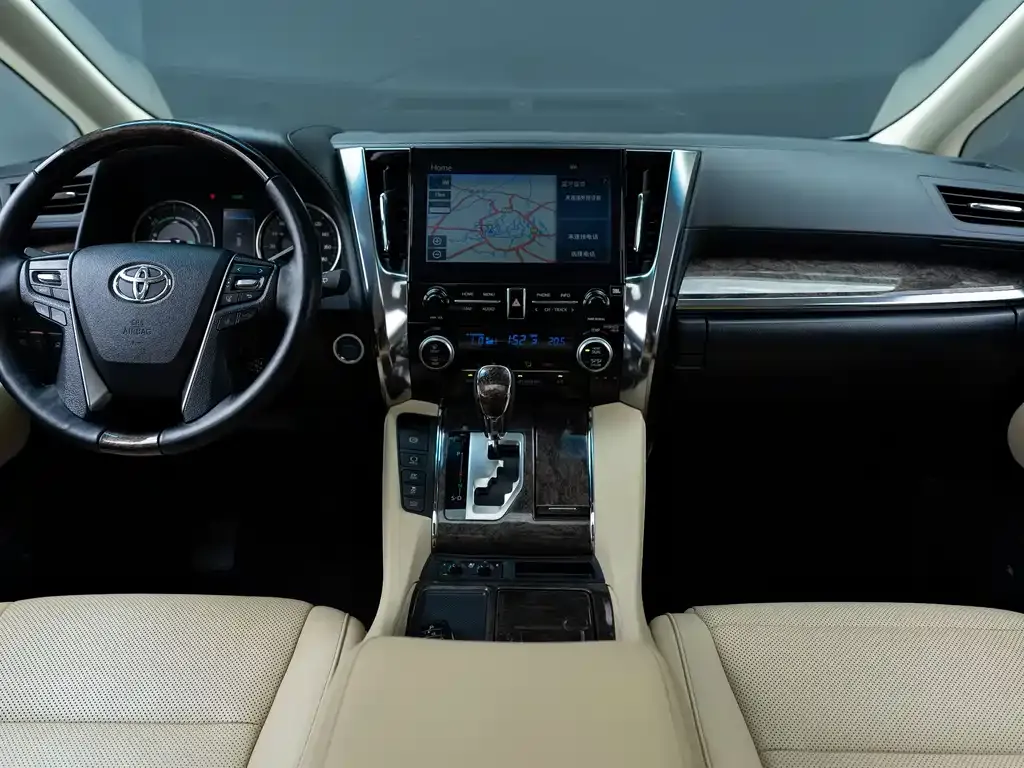 Toyota Vellfire — фото 9