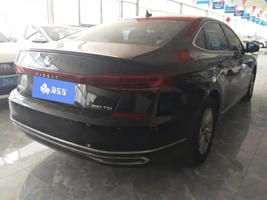 Volkswagen Passat 2022 из CN, фото 2