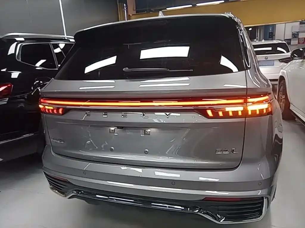 Geely Xingyue L — фото 4