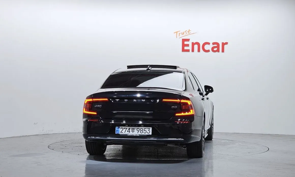 Volvo S90 2024 из KR, фото 2