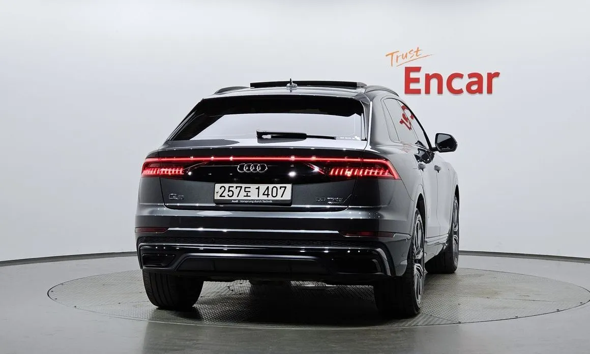 Audi Q8 2021 из KR, фото 6
