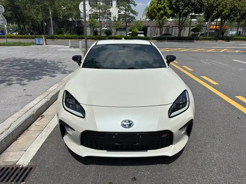 Toyota 86 2023 из CN, фото 2