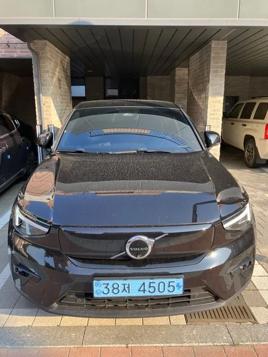 Volvo C40 2024 из KR, фото 4